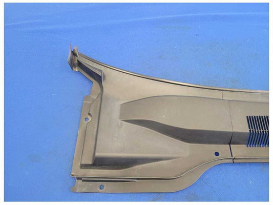 2010-2015 Chevrolet Camaro SS Windshield Cowl Panel Front Wiper Cover 2503