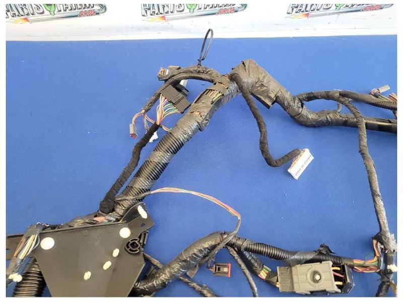 2003-2004 Mercury Marauder 4.6L 4v Dash Wiring Harness Plug Wire *Broken* 2522 - The Parts Farm