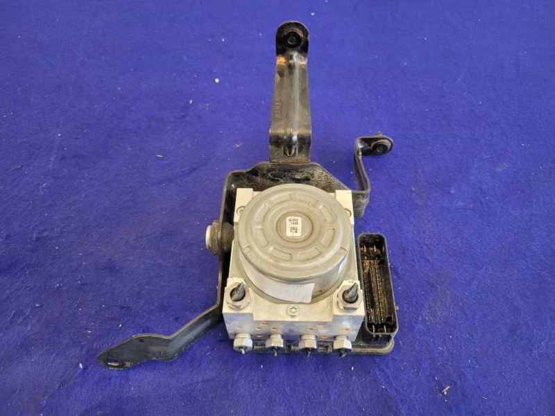 2018-2023 Ford Mustang GT S550 ABS Anti-Lock Brake Module Caliper A/T 2131 - The Parts Farm