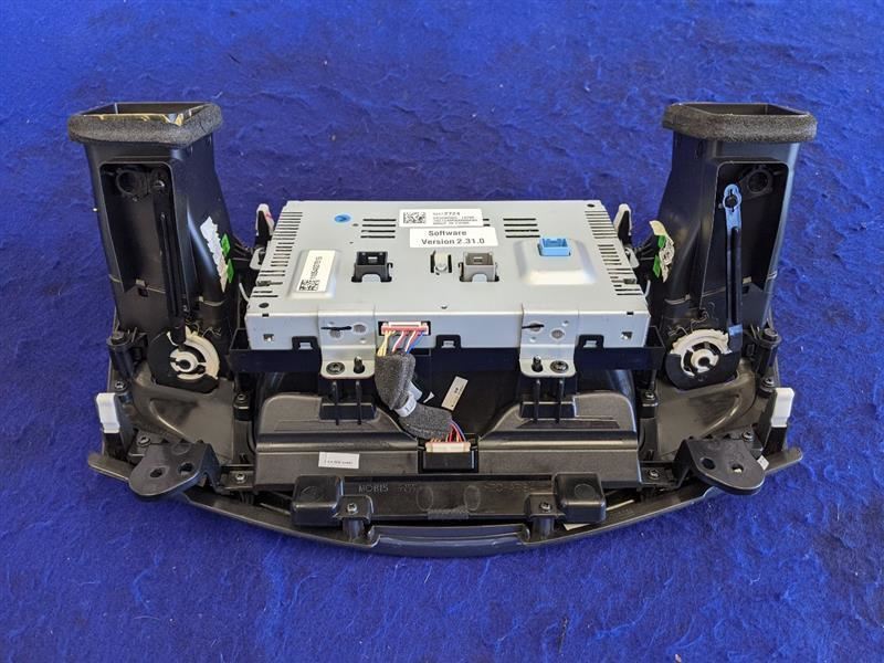 2015-2017 Chevrolet Caprice 6.0L Sedan Audio Radio Control Panel ID 92272724 - The Parts Farm