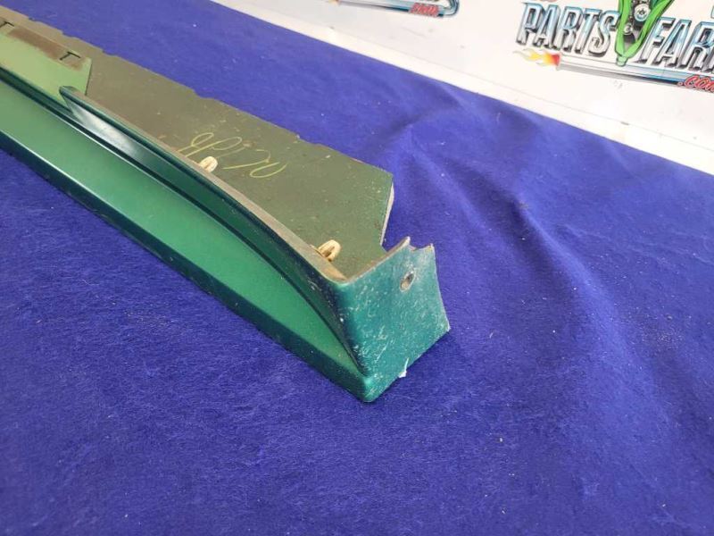 1999-2004 Ford Mustang GT 4.6L Driver Lower Rocker Panel Molding Paint SW 2312 - The Parts Farm