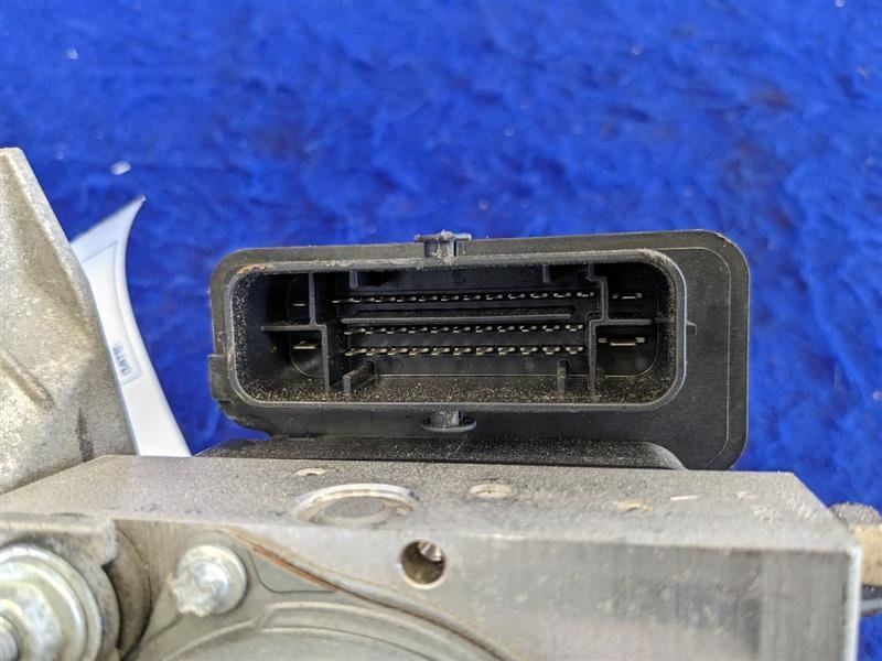 2017-2019 Cadillac CTS V 6.2 LT4 Sedan ABS Module Switch Pump Brake 2315 - The Parts Farm