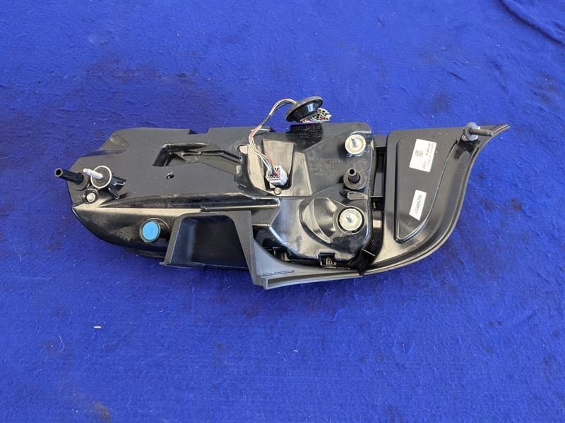 2018-2023 Ford Mustang GT S550 Driver Left LH Taillight Lamp Brake Lens OEM - The Parts Farm