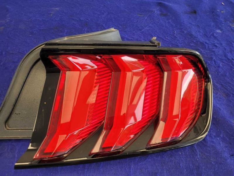 2018-2023 Ford Mustang GT S550 Passenger Right Taillight Lamp Brake Lens 2342 - The Parts Farm