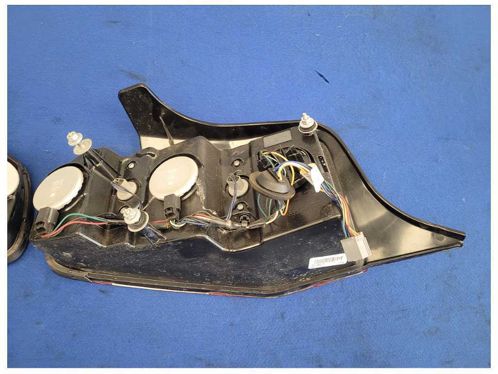 2010-2012 Ford Mustang Boss 302 GT Pair Rear Taillights Lamp Lights LH RH 2599 - The Parts Farm