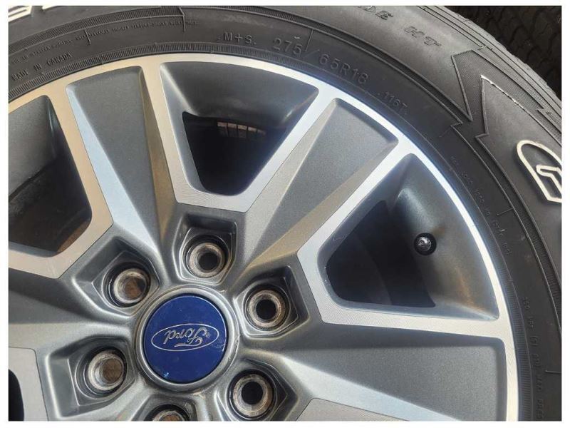 2015-2017 Ford F150 Pickup Truck Wheel 18x7.5 Painted 6 Spoke Tire 2575 - The Parts Farm