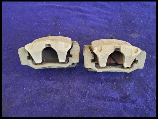 2014-2017 Chevrolet SS 6.2L Sedan Pair Rear Calipers Brakes Pads 1997 - The Parts Farm