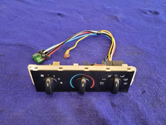 2003-2004 Ford Mustang Cobra SVT DOHC 4.6L HVAC Temperature Temp Control AC Cool - The Parts Farm