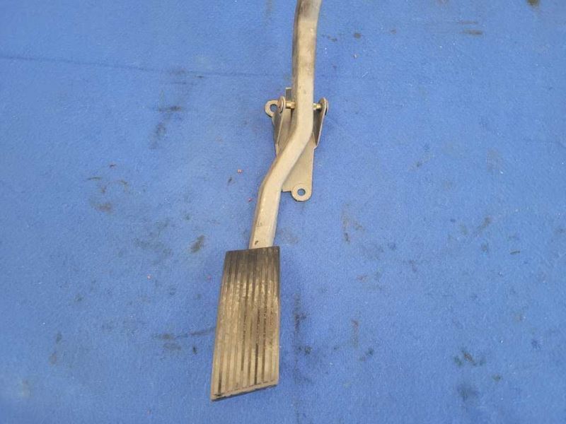 1994-1998 Ford Mustang GT Cobra Gas Pedal Assembly Accelerator Pad 2406 - The Parts Farm