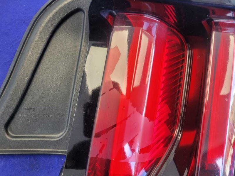 2015-2017 Ford Mustang GT S550 Passenger RH Taillight Lamp Brake Lens 2407 - The Parts Farm