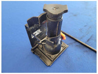 2022 Ford F250 Super Duty Pickup Truck Emergency Jack Roadside 2557 - The Parts Farm