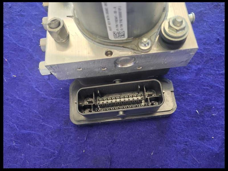 2017-2021 Tesla Model 3 Standard Plus ABS Anti-Lock Brake Module Pump - The Parts Farm