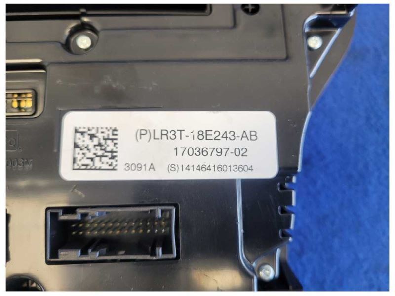2021 Ford Mustang GT S550 Audio Info AM FM Radio Receiver Screen Display 2560 - The Parts Farm