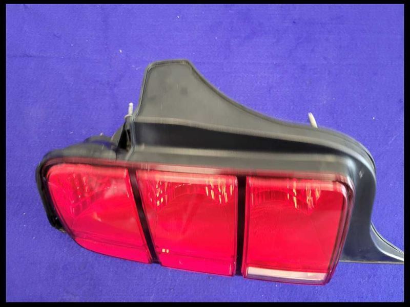 2005-2009 Ford Mustang GT GT500 Driver Left LH Tail Light Lamp Brake Lens - The Parts Farm