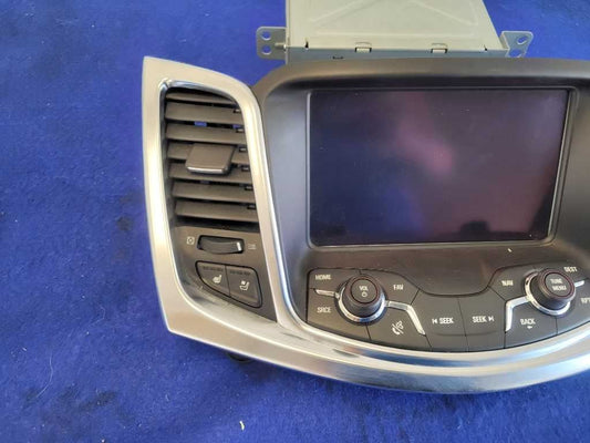 2014 Chevrolet SS Sedan Info Screen Receiver Vent Radio Screen Heat Seats 2818