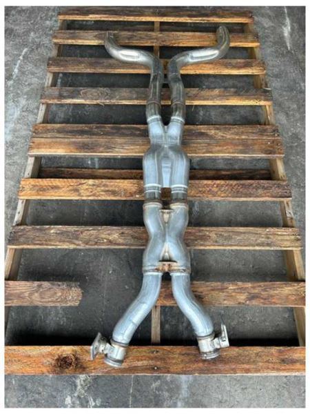 2016-2021 Chevrolet Camaro SS Exhaust Center Resonator Mid Pipe OEM 1213 - The Parts Farm