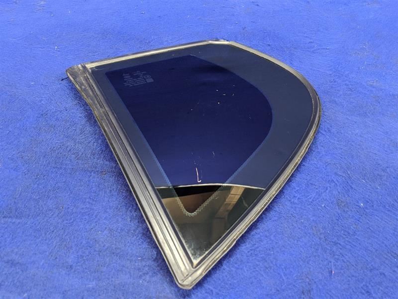 2014-2017 Chevrolet Caprice SS 6.2L Passenger Right Rear Door Vent Glass OEM - The Parts Farm