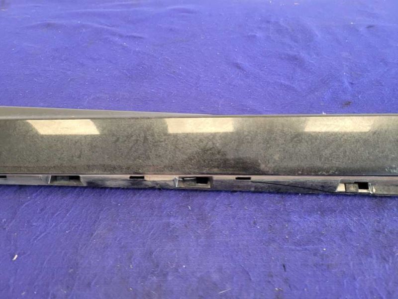 2014-2017 Chevrolet SS 6.2L Sedan Driver Left Lower Rocker Panel Molding Black - The Parts Farm