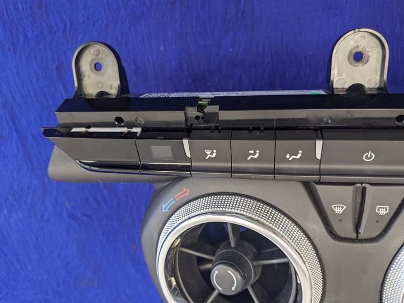 2016-2017 Chevrolet Camaro SS Single Climate A/C Heat Control Panel OEM - The Parts Farm