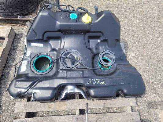 2016-2017 Chevrolet SS 6.2L Sedan Fuel Gas Tank Saddle Bag Plastic 2372 - The Parts Farm