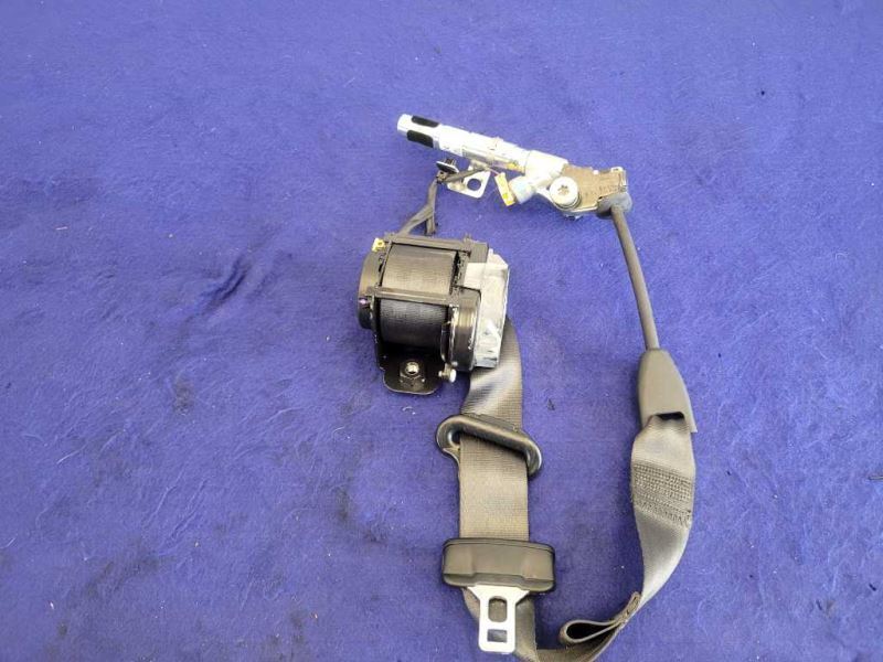 2015-2020 Ford Mustang Shelby GT350 Passenger Front Seat Belt Retractor 2419 - The Parts Farm