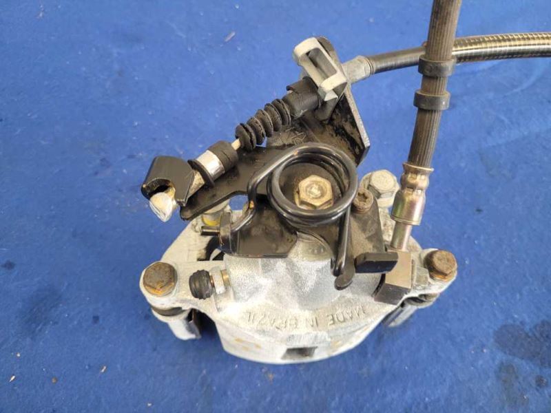 2005-2009 Ford Mustang GT 4.6L Saleen Passenger Rear Brake Caliper Rotor 2453 - The Parts Farm