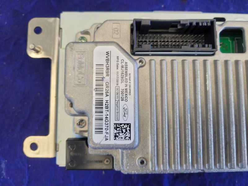 2015 Ford Mustang GT S550 Info-GPS-TV Screen Front Display Center Dash 2420 - The Parts Farm
