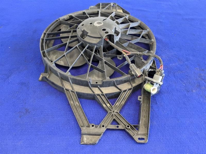 2001-2004 Ford Mustang Cobra SVT DOHC 4.6L Fan Cooling Single Engine Cool - The Parts Farm