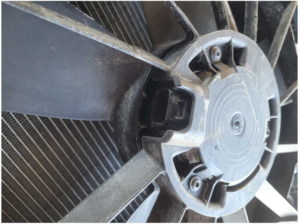 47643934