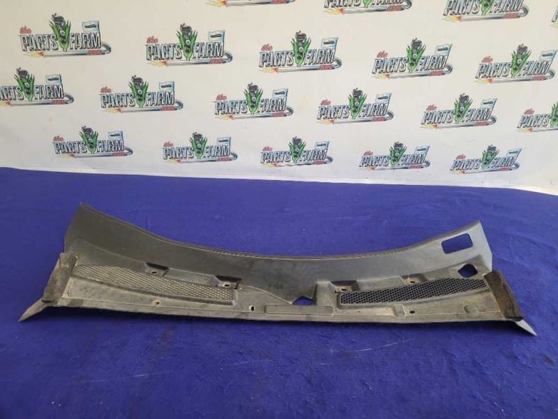 2003-2006 Chevrolet SSR Pickup Truck Front Cowl Panel Cover Windshield 2426 - The Parts Farm