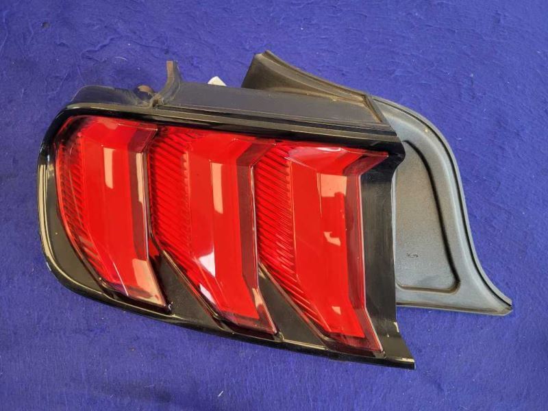 2018-2023 Ford Mustang GT S550 Driver Left LH Taillight Lamp Brake Lens 2339 - The Parts Farm