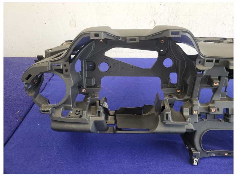 2016-2020 Chevrolet Camaro SS 6.2L Dashboard Panel Head-up Display Opt UV6 - The Parts Farm