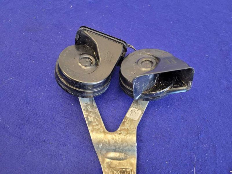 2022 Ford F150 Pickup Truck Horn Bracket Electric Horn 2290 - The Parts Farm