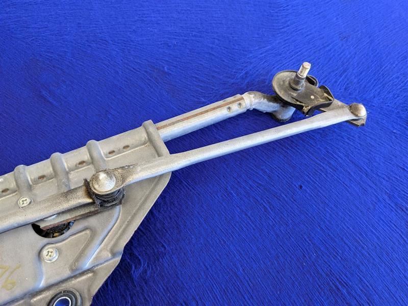 2010-2015 Chevrolet Camaro SS Windshield Wiper Motor Blade Arm OEM Factory - The Parts Farm