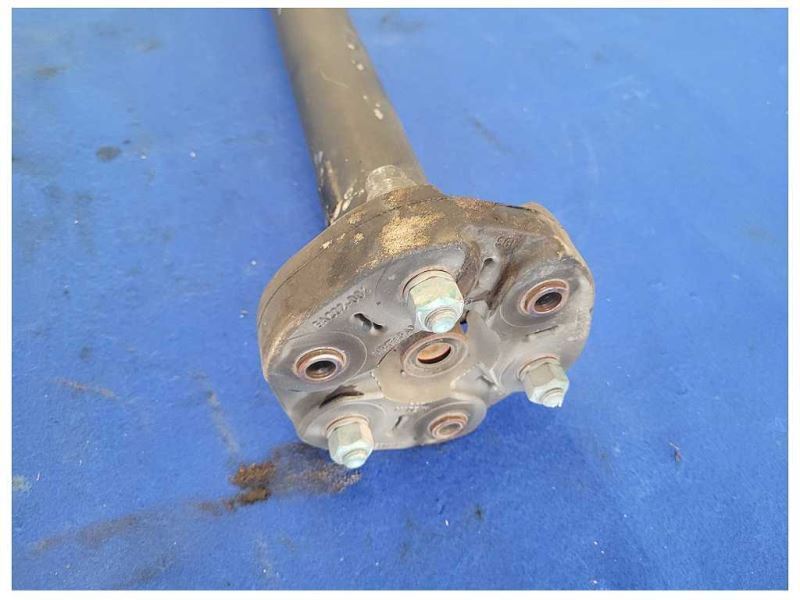 2010-2011 Chevrolet Camaro SS Driveshaft Manual Transmission M/T 2525 - The Parts Farm