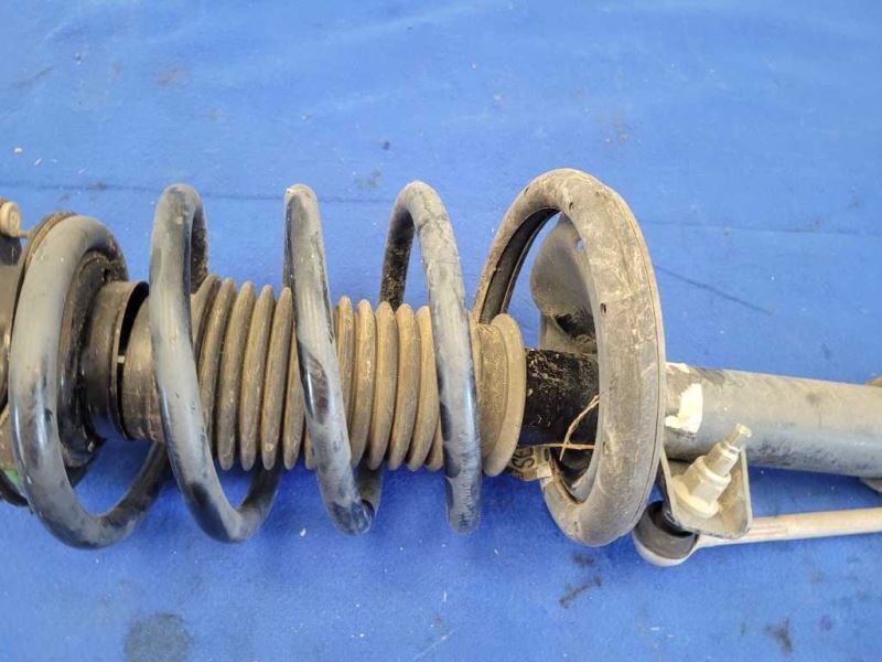 2011-2014 Ford Mustang GT 5.0L Front Strut Spring RH LH Suspension 2468 - The Parts Farm