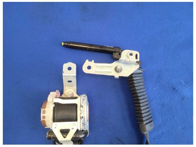 2015-2017 Ford F150 F-150 Truck Driver LH Left  Front Seat Belt 2580 - The Parts Farm