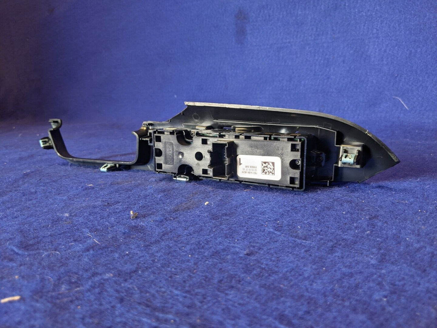 2018-2023 Ford Mustang GT S550 Coupe Driver Left LH Door Panel Switch Rest Lock - The Parts Farm