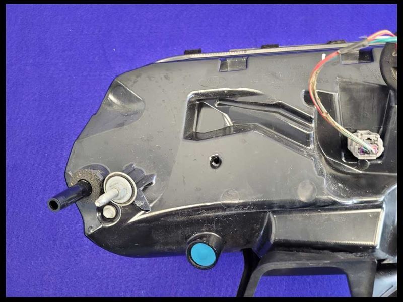 2018-2023 Ford Mustang GT S550 Driver Left LH Tail Light Lamp Brake CRACKED - The Parts Farm
