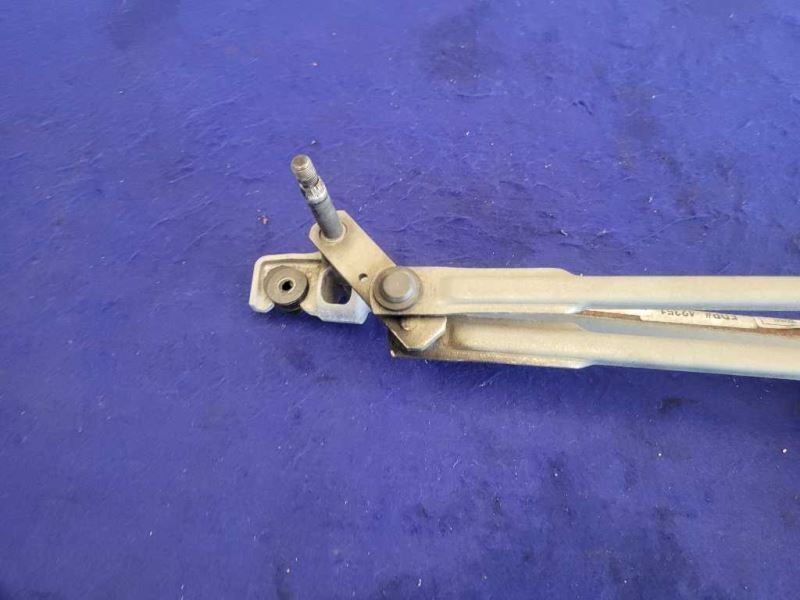 2014-2017 Chevrolet SS Sedan 6.2L Windshield Wiper Motor Linkage 2350 - The Parts Farm