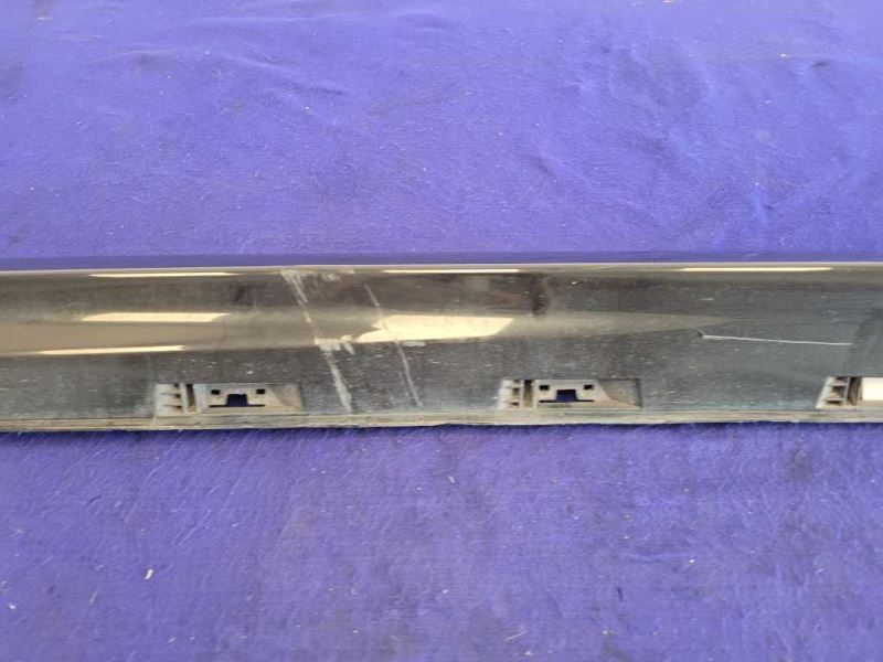 2014-2017 Chevrolet SS 6.2L Sedan Passenger Right Rocker Panel Molding Black - The Parts Farm