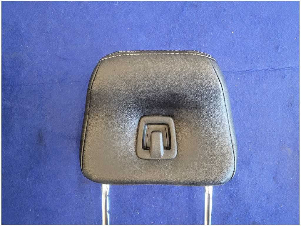 47647136
