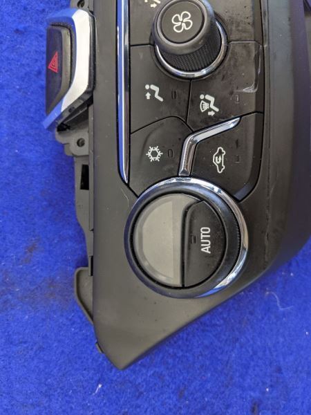 2014-2017 Chevrolet Caprice Sedan HVAC Switch Temperature Control ID 92507029 - The Parts Farm