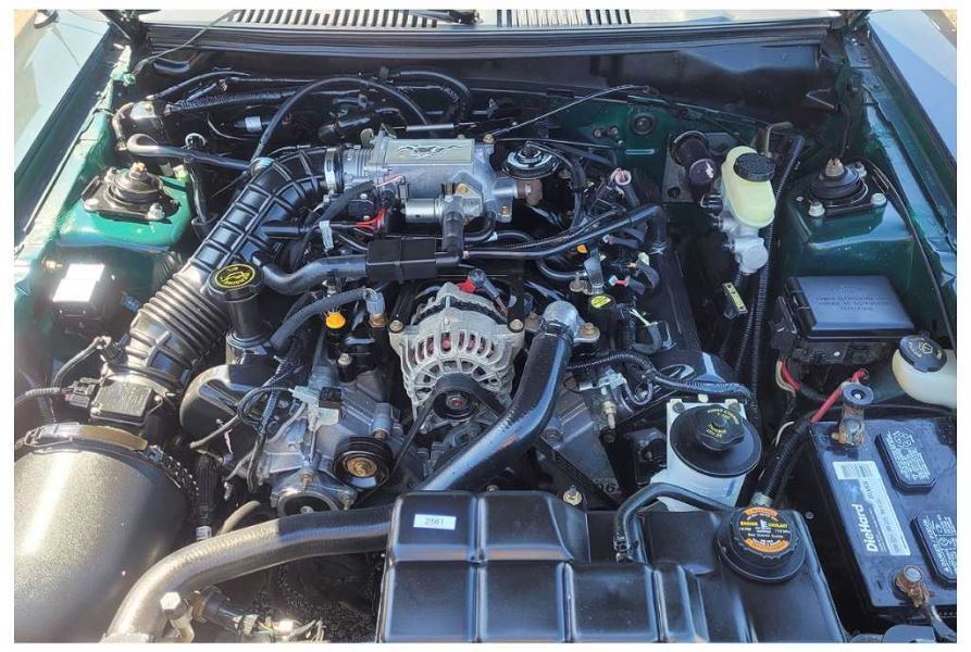1999-2004 Ford Mustang GT 4.6L Gauge Cluster Speedometer MPH 29k Miles 2561 - The Parts Farm