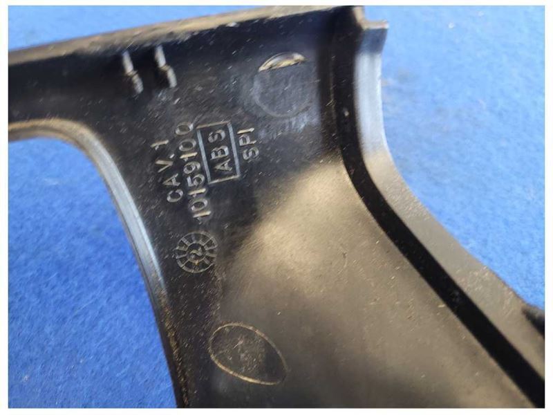 1993 Chevrolet Camaro Z28 Coupe Bezel Radio AC HVAC Trim Console 2546 - The Parts Farm