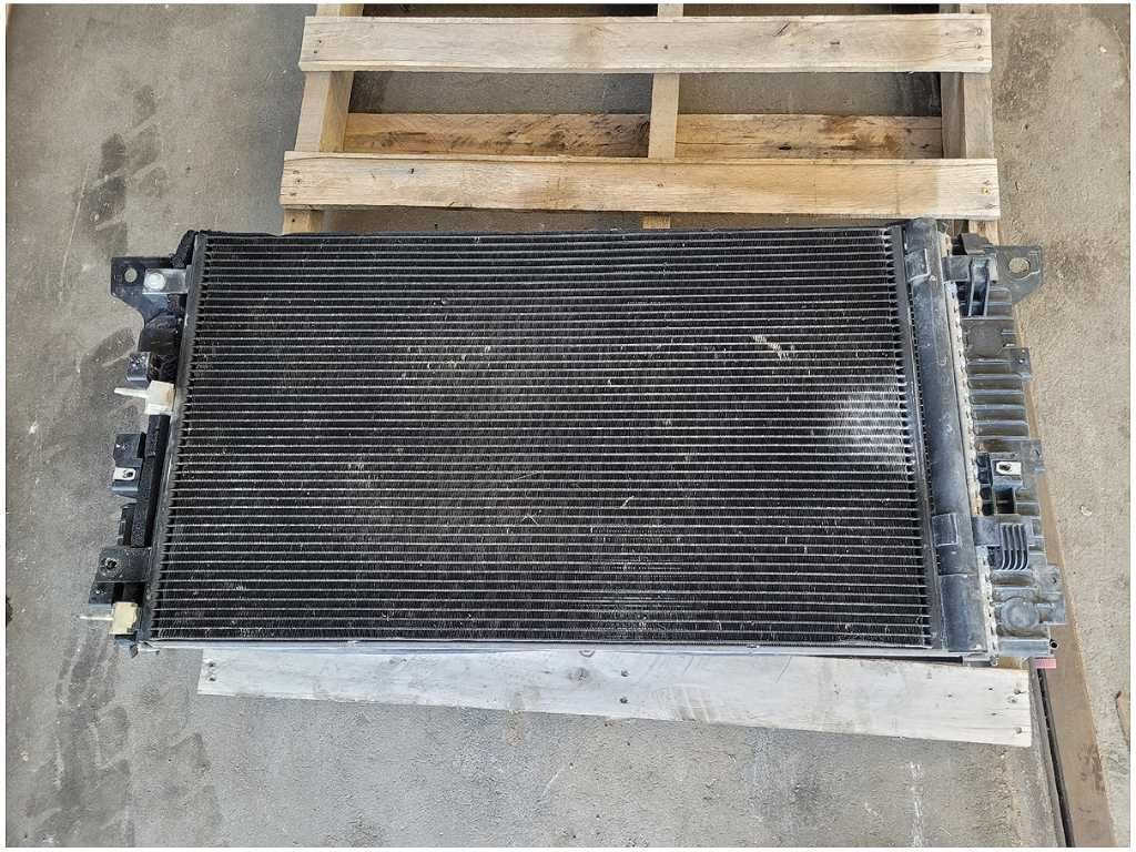 47645253