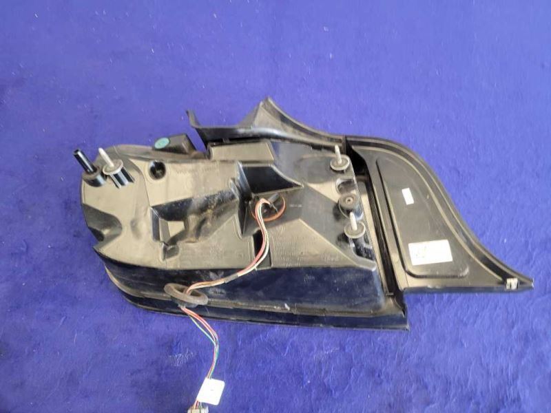 2015-2017 Ford Mustang GT S550 Passenger RH Taillight Lamp Brake Lens 2407 - The Parts Farm