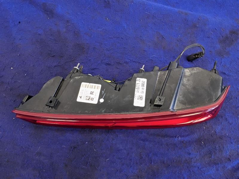 2016-2018 Chevrolet Camaro LS LT SS Passenger Taillight Lamp Lens New Take Off - The Parts Farm