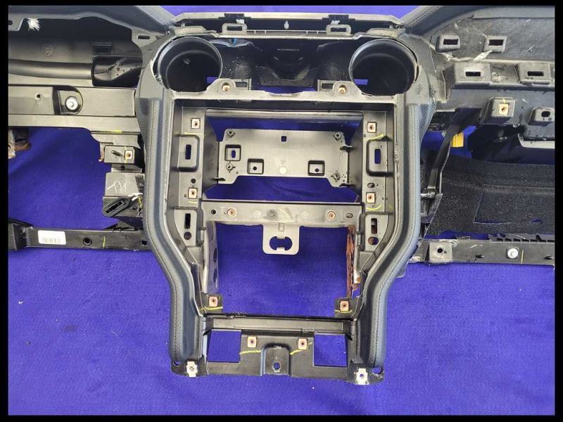 2018-2021 Ford Mustang GT S550 Dash Board Panel Vent Gauges Trim Bezel Molding - The Parts Farm