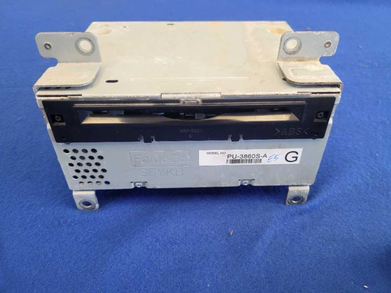 2016 Ford Mustang GT S550 Audio Radio Receiver AM FM Disc Screen 2450 - The Parts Farm